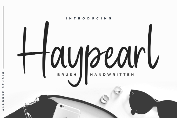 Haypearl Font: Elegant Handwritten Style